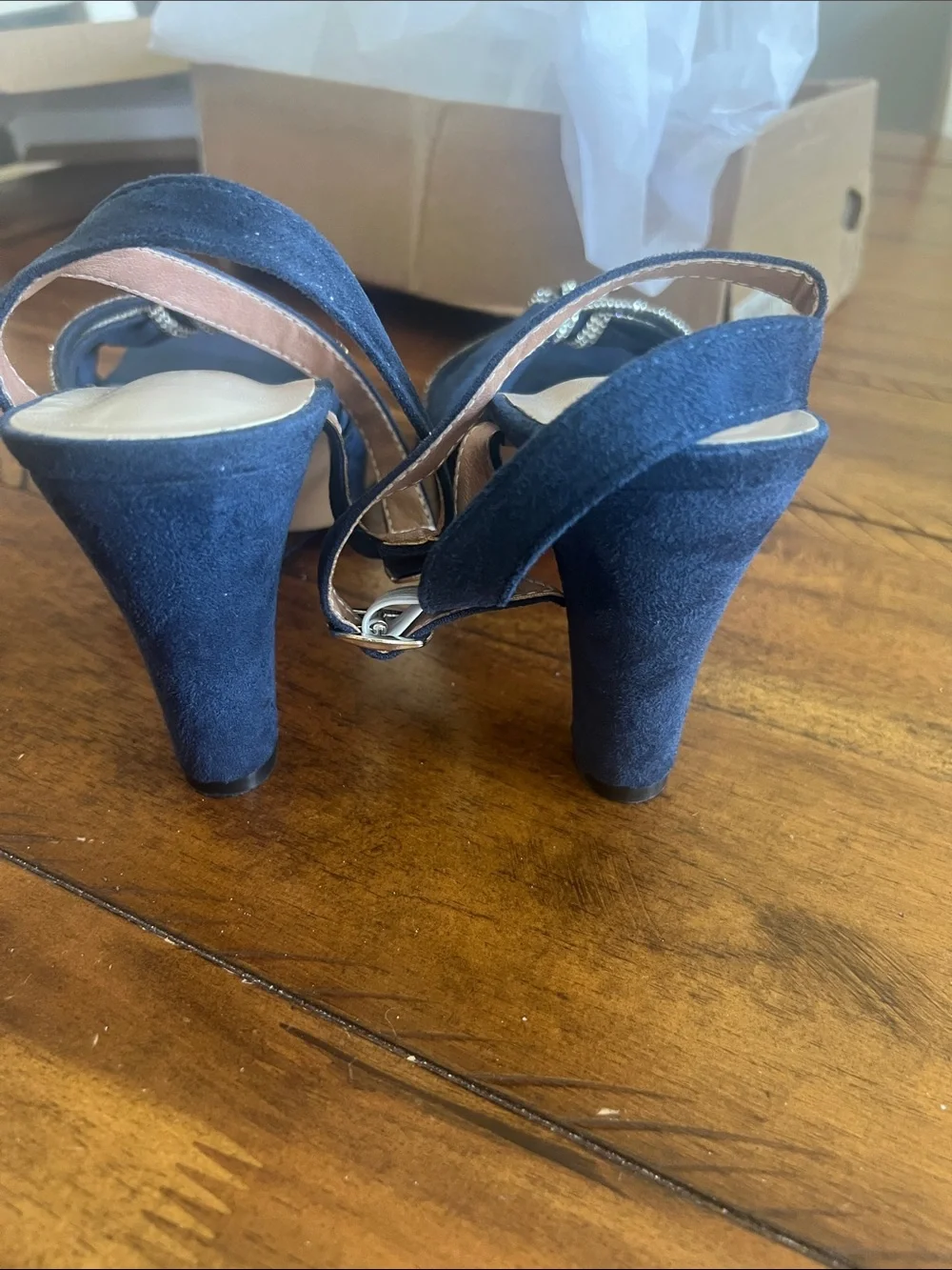 SHEIN Navy Rhinestone Knot Strap Block Heel Sandals Size 9.5 worn once
